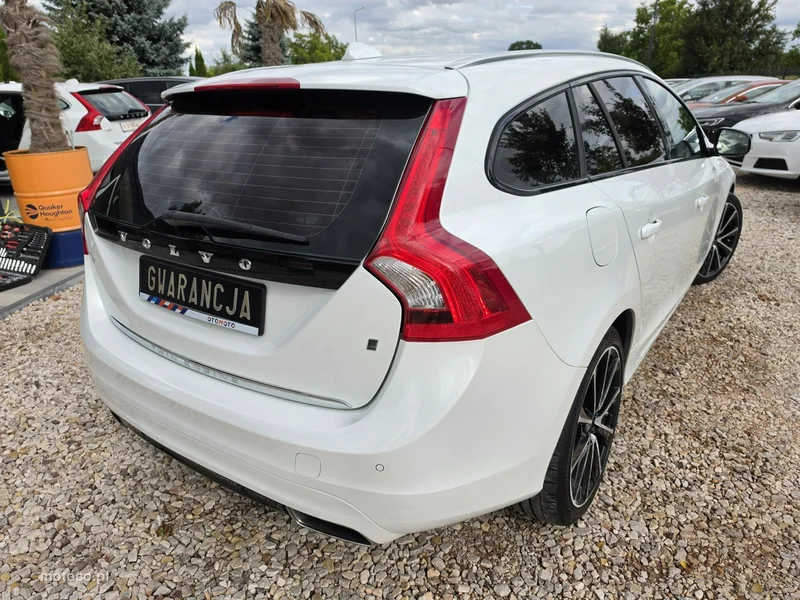 Volvo V60 19