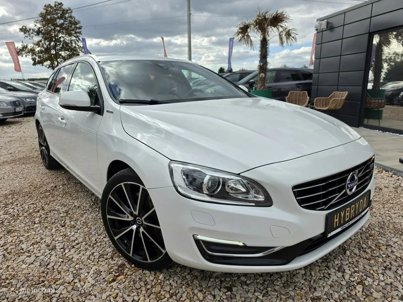 Volvo V60 3