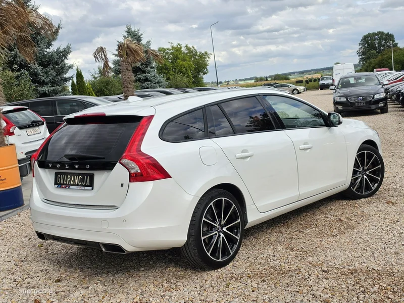 Volvo V60 23