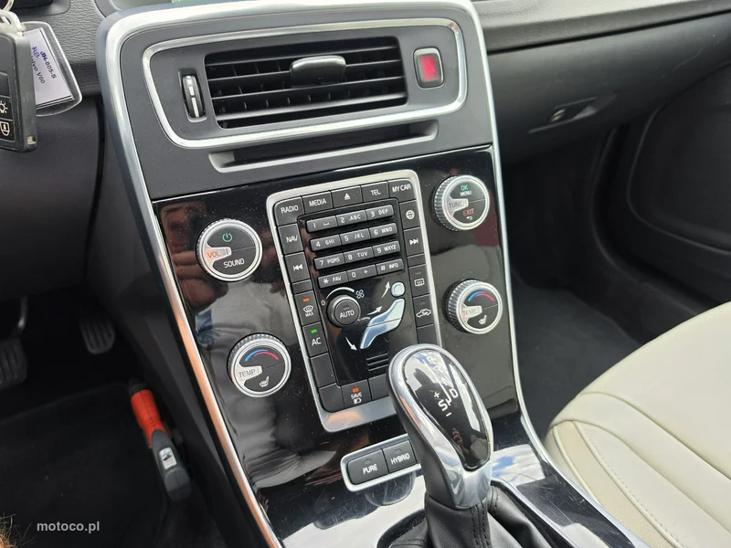 Volvo V60 37
