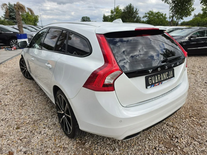Volvo V60 8