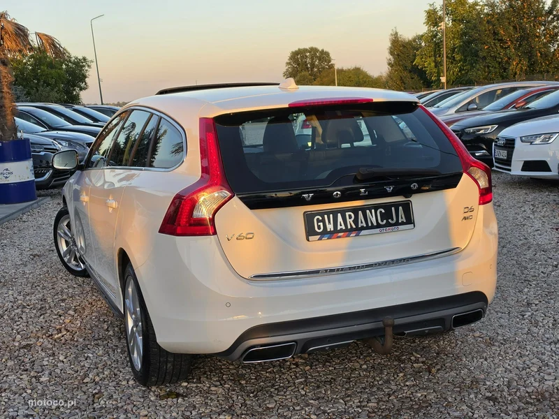 Volvo V60 11