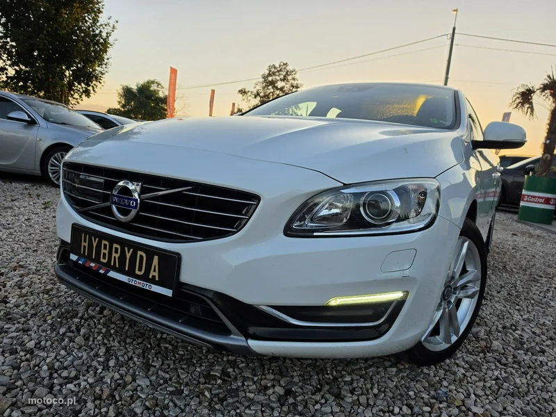 Volvo V60 14