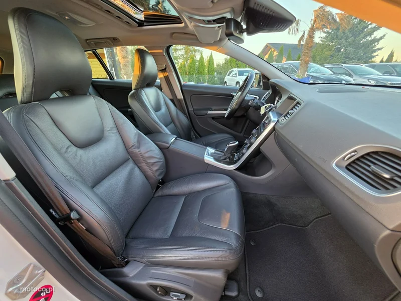 Volvo V60 29