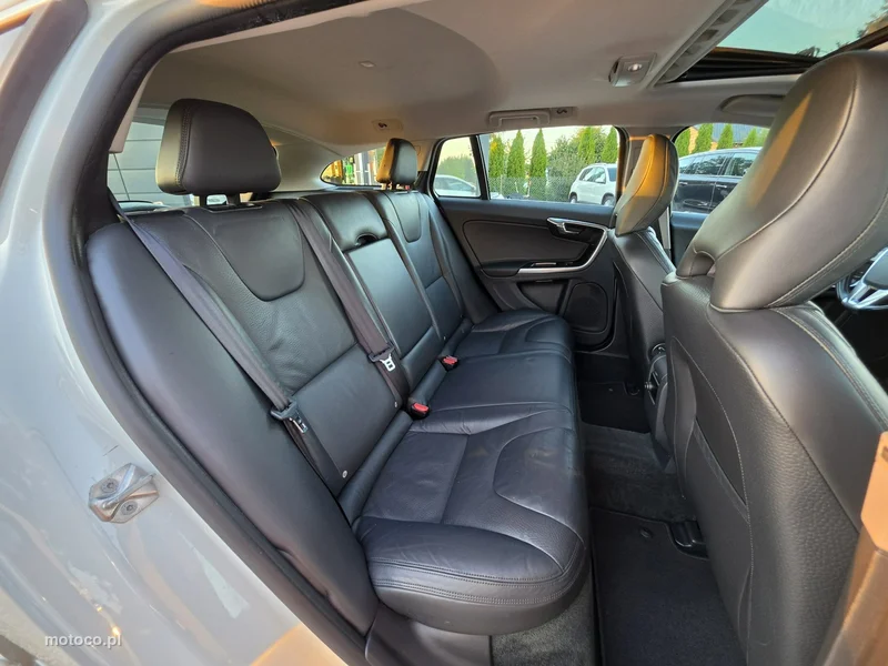 Volvo V60 31