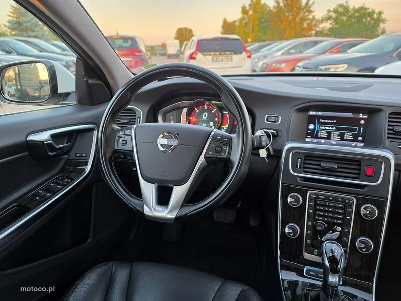 Volvo V60 32
