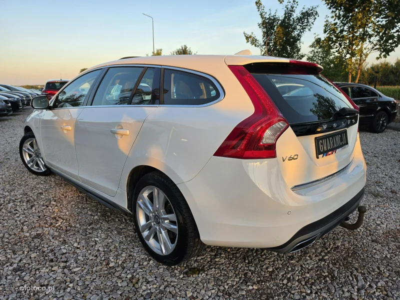 Volvo V60 9