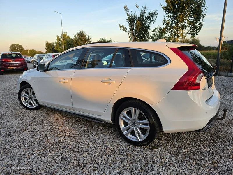 Volvo V60 10