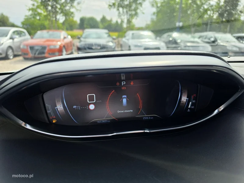 Peugeot 5008 23