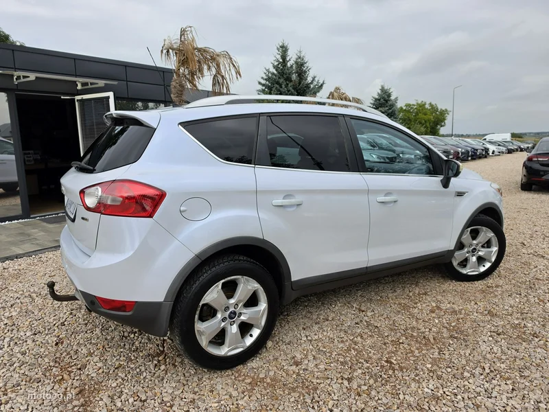 Ford Kuga I 24