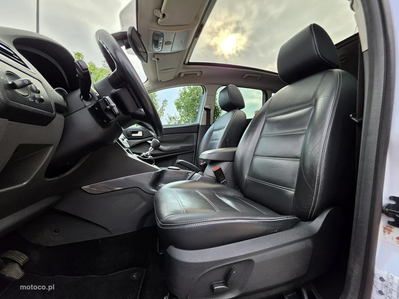 Ford Kuga I 29