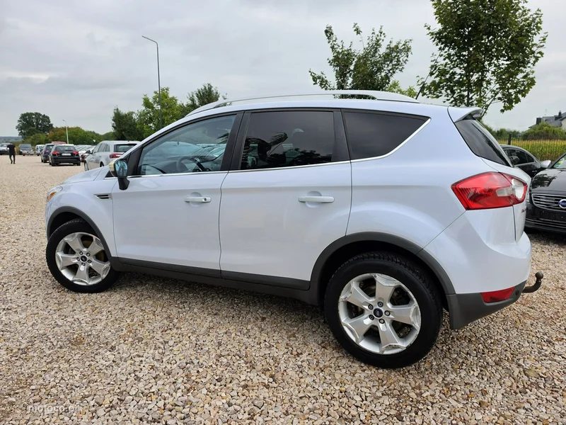 Ford Kuga I 10