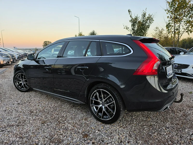 Volvo V60 15