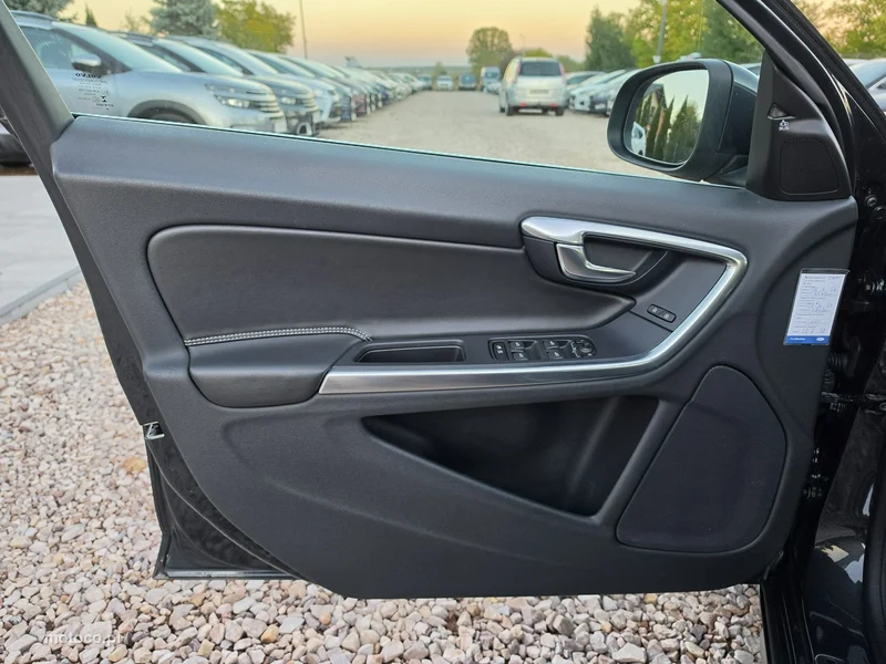 Volvo V60 23