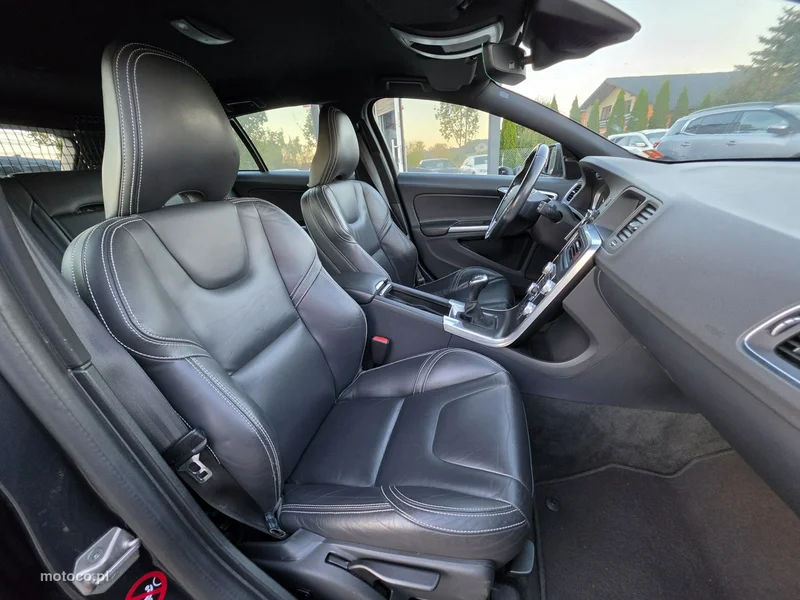 Volvo V60 29