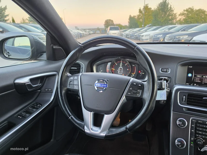 Volvo V60 31
