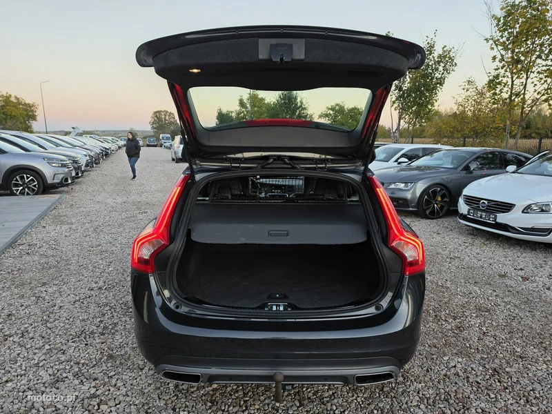 Volvo V60 38
