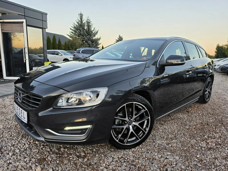 Volvo V60 9