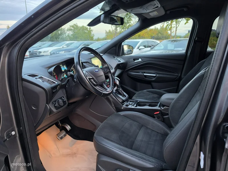 Ford Kuga II 25