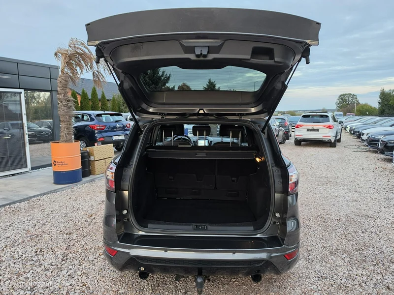 Ford Kuga II 38