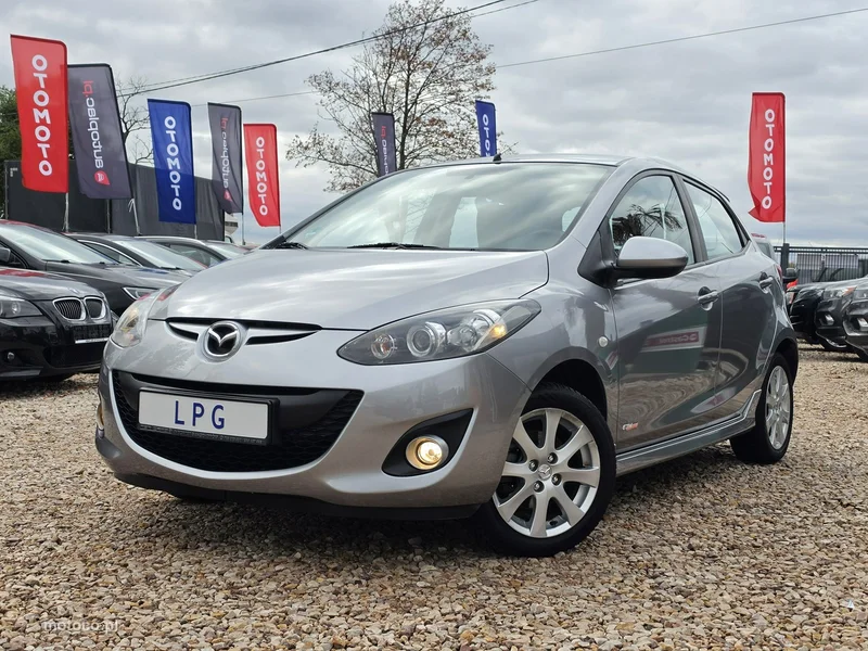 Mazda 2 19