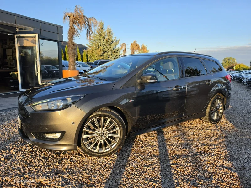 Ford Focus IV 12