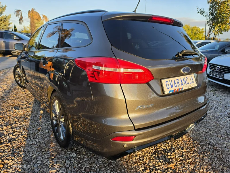 Ford Focus IV 15
