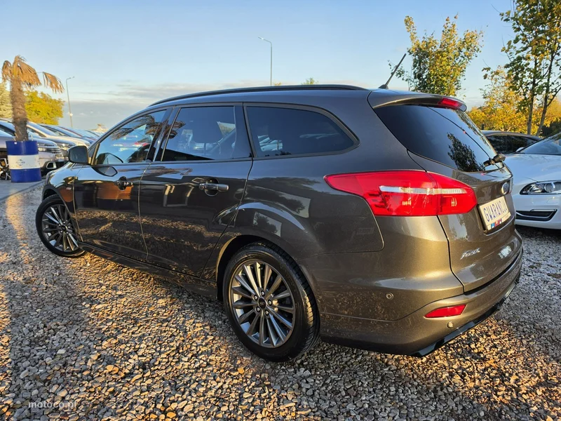 Ford Focus IV 17