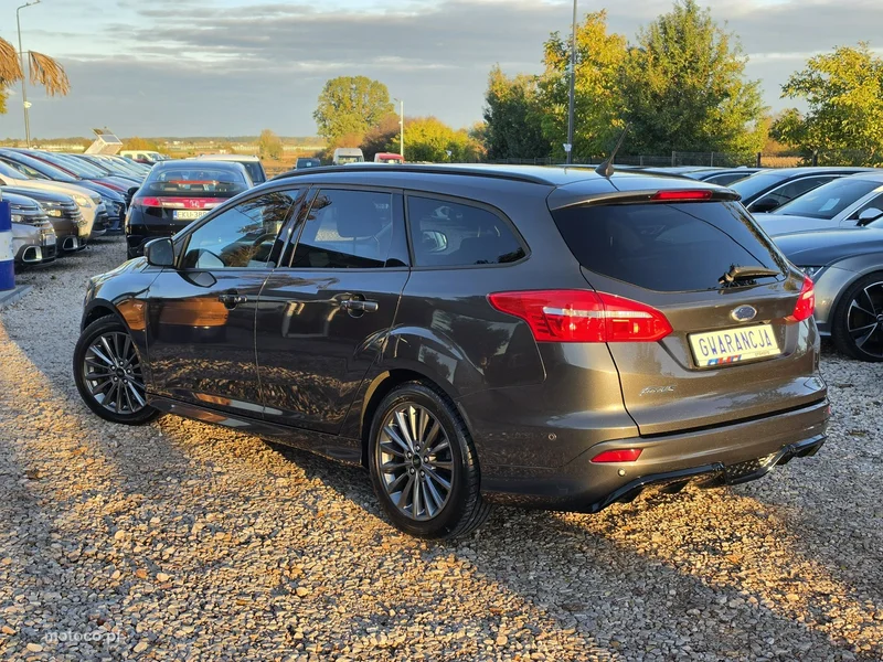 Ford Focus IV 21