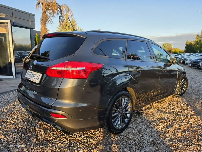 Ford Focus IV 24