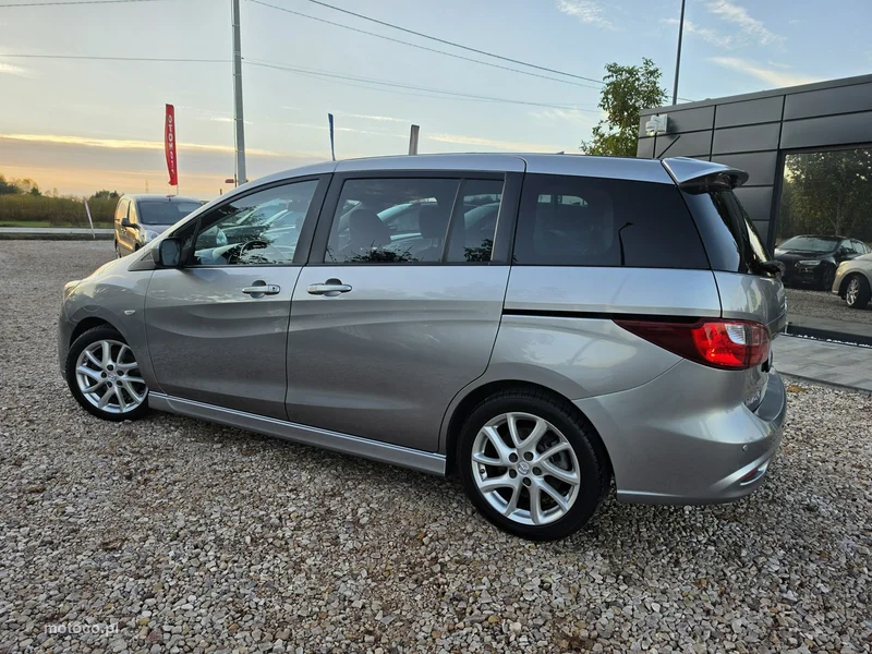 Mazda 5 11