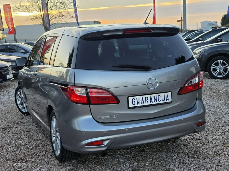 Mazda 5 13