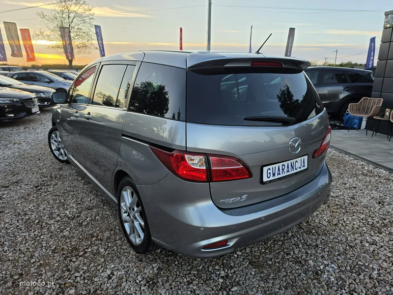 Mazda 5 8