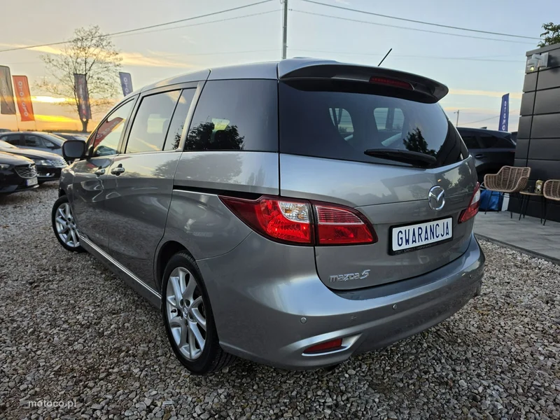 Mazda 5 9