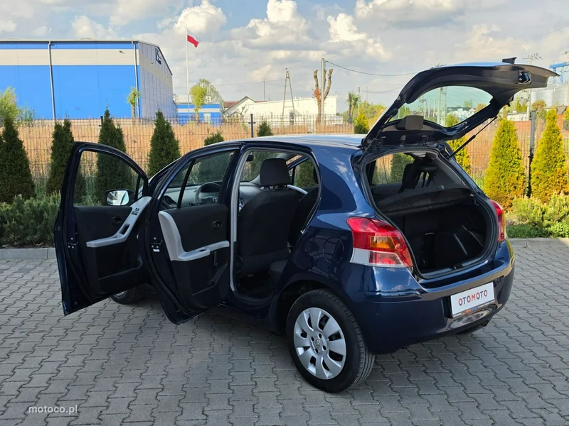 Toyota Yaris XP90 11