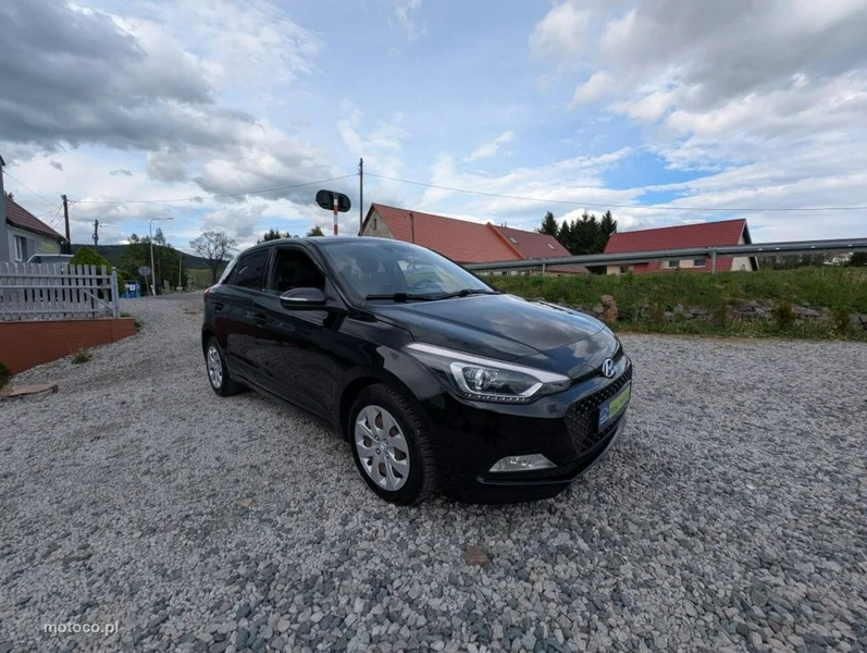 Hyundai i20 8