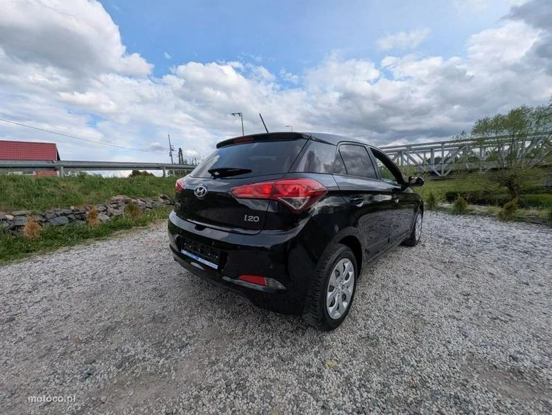 Hyundai i20 9
