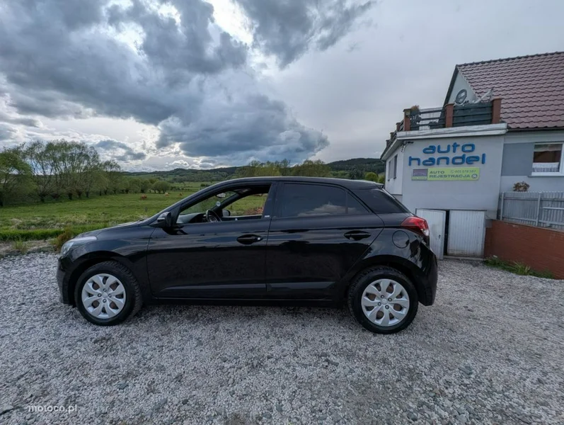 Hyundai i20 10