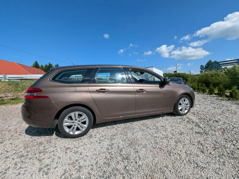 Peugeot 308 4