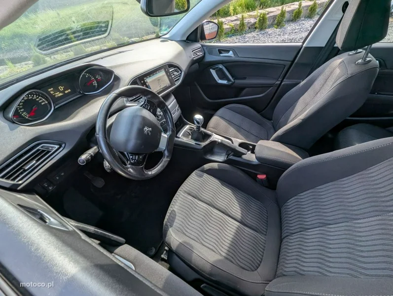 Peugeot 308 8