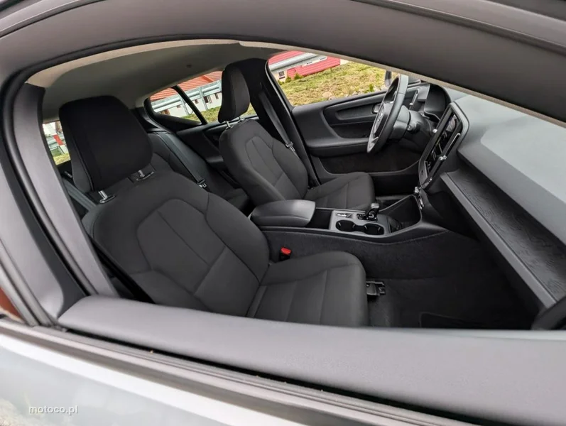 Volvo XC 40 4
