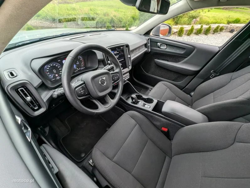 Volvo XC 40 9