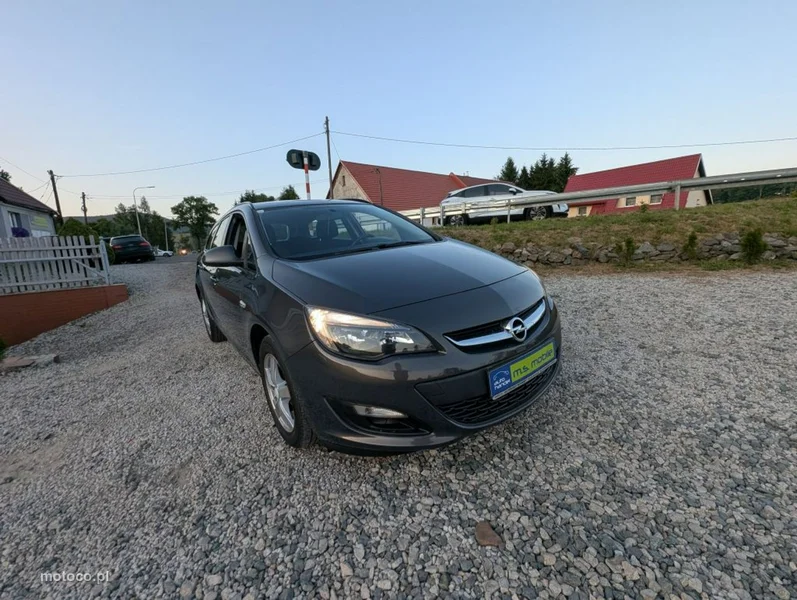 Opel Astra Sports Tourer 3