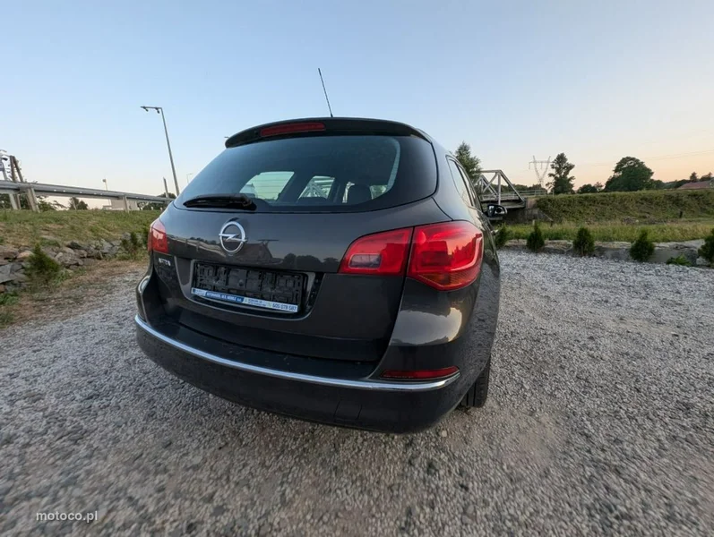 Opel Astra Sports Tourer 9