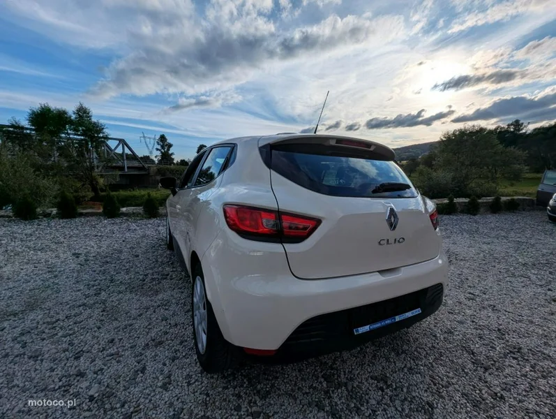 Renault Clio IV 9