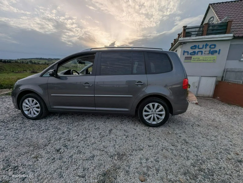 Volkswagen Touran 1T 10