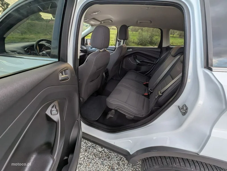 Ford Kuga II 11