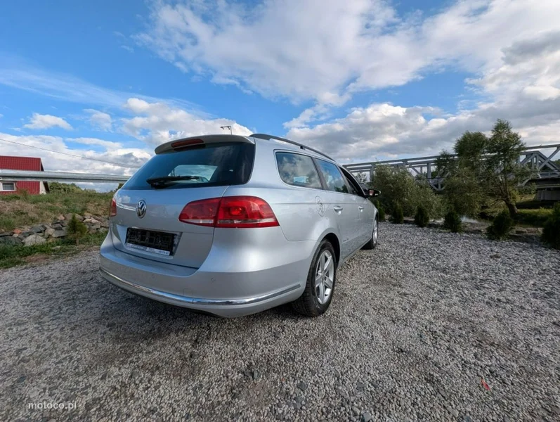 Volkswagen Passat B7 8