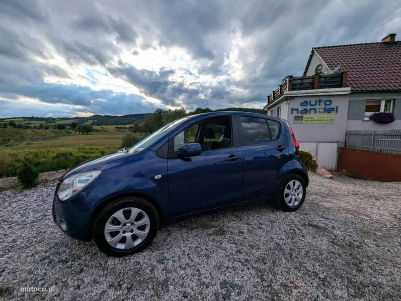 Opel Agila 8