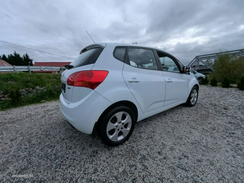 Kia Venga 7